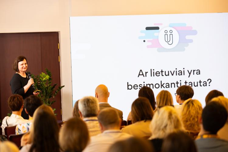 Apklausos rezultatai: ar lietuviai – besimokanti tauta?